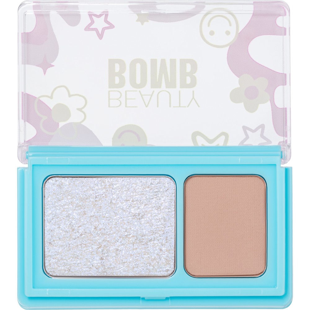 Палетка теней для век двойная Beauty Bomb Double Eyeshadow 01 3,4г. Фото 8.