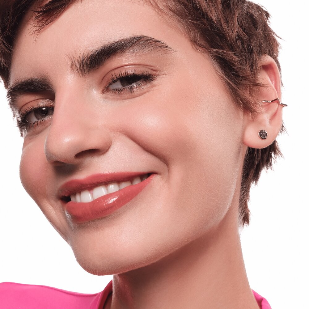 Помада для губ Essence Satin Glow luminous shine lipstick 01 3,5г. Фото 7.