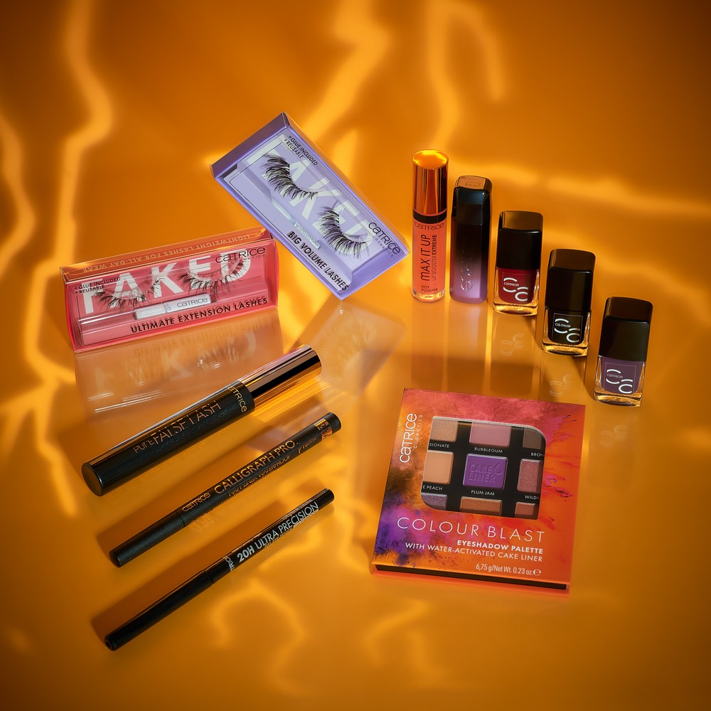 Водостойкая подводка для век Catrice Calligraph Pro Precise 24h 010 1,2мл. Фото 9.