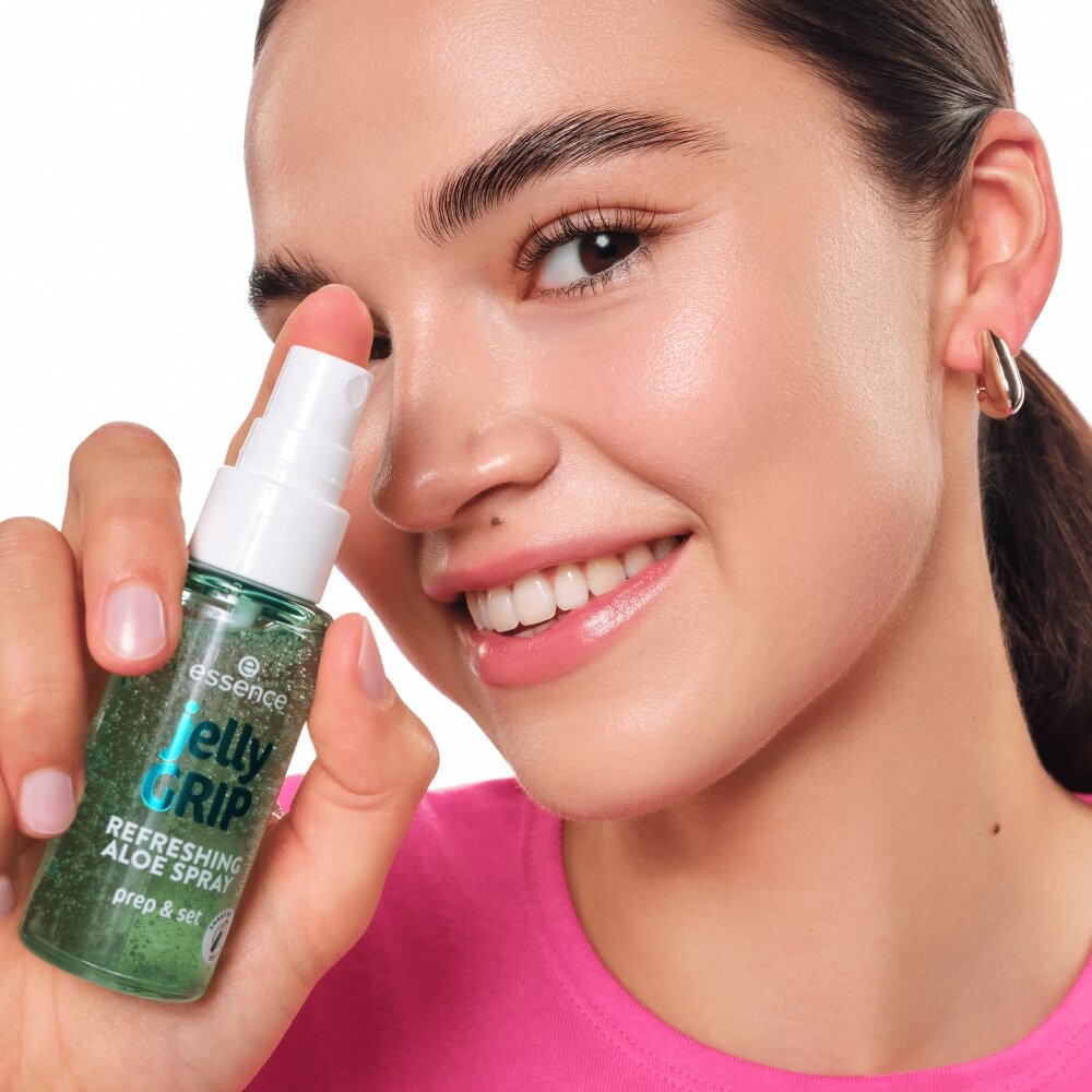 Фиксирующий спрей для лица с освежающим эффектом Essence Jelly Grip refreshing aloe spray 50мл. Фото 2.