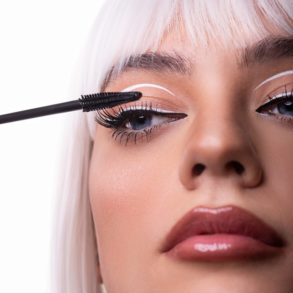 Объёмная тушь для ресниц Luxvisage Elastica Thermo Tubing Черная 8г. Фото 5.