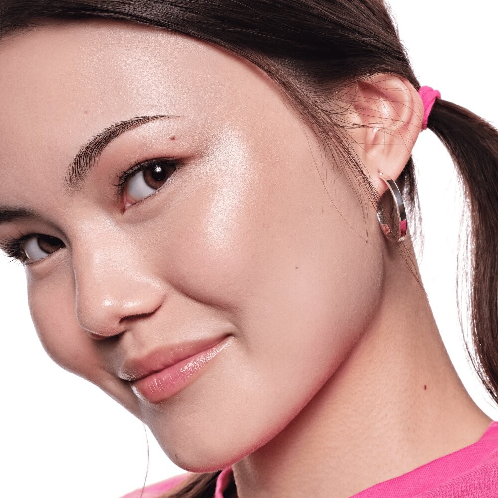 Хайлайтер для лица Essence Soft touch bouncy glow 20 4г. Фото 5.