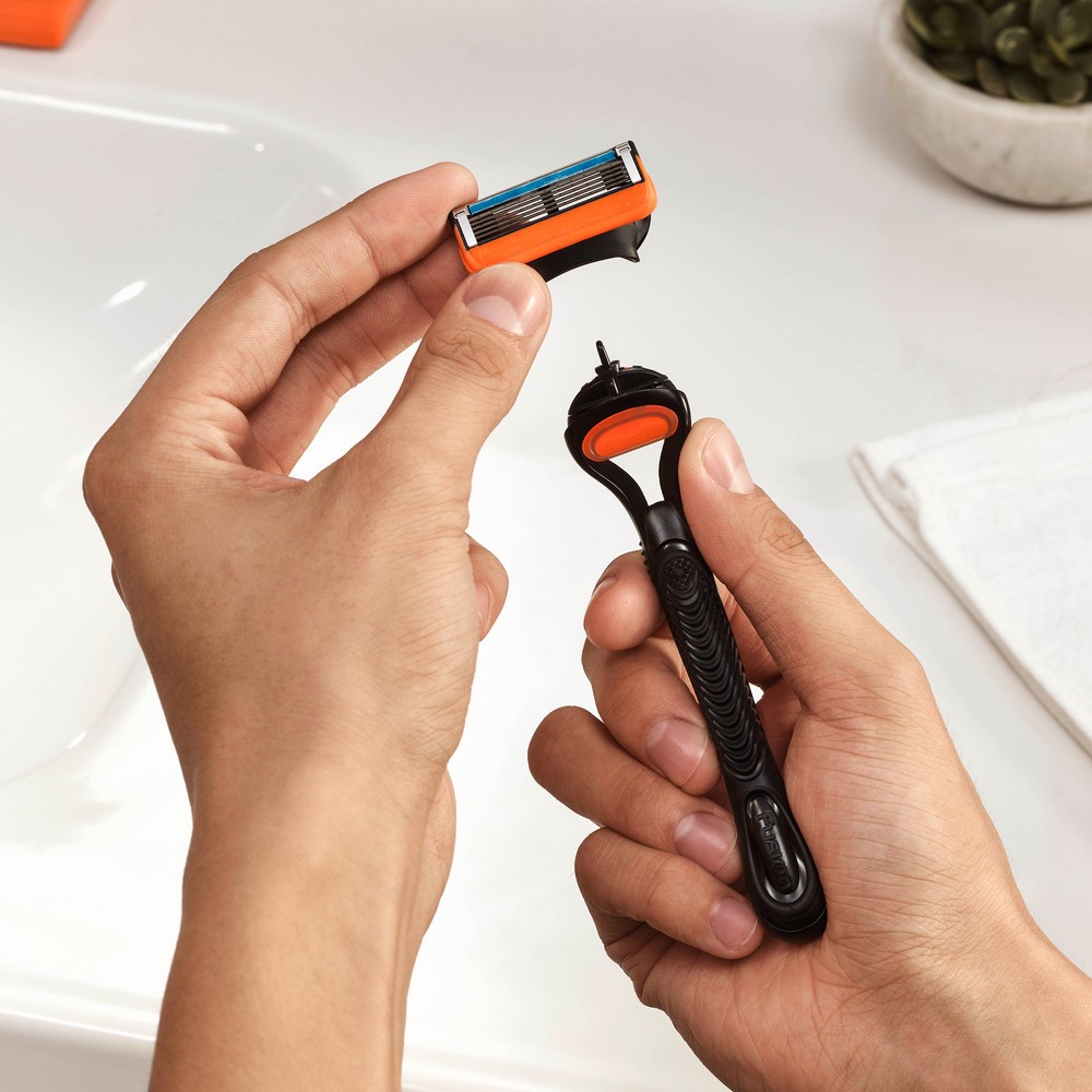 Сменные кассеты для станка Gillette Fusion 4шт. Фото 8.