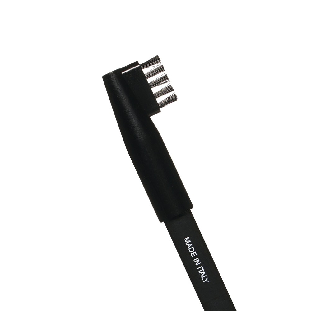 Карандаш для бровей с витамином Е Relouis 05. Фото 5.