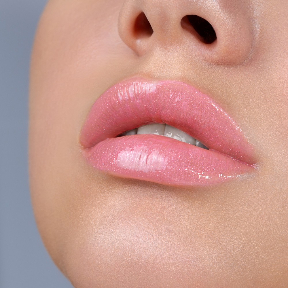 Блеск для губ Luxvisage Glass Shine 8 3г. Фото 5.