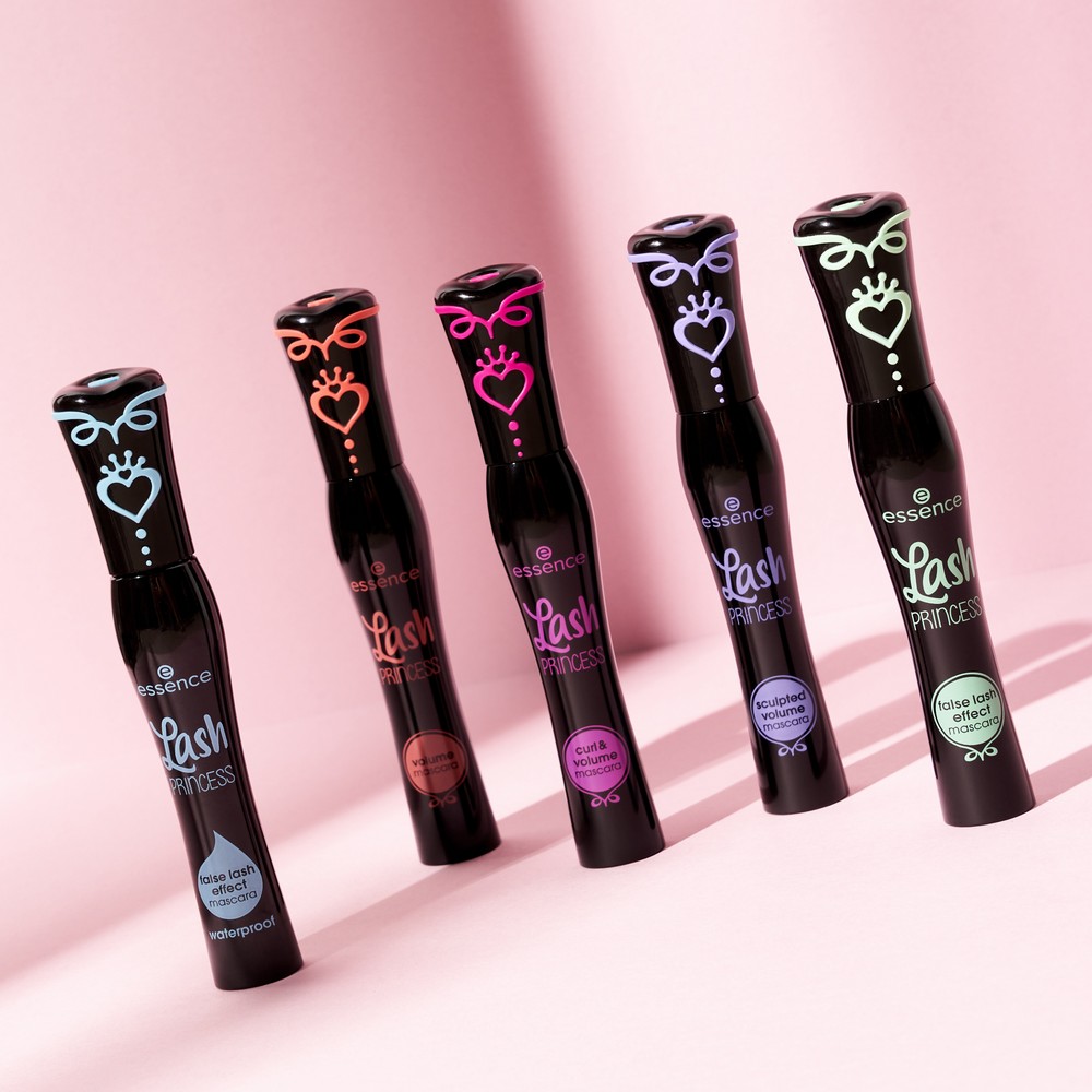 Тушь для ресниц Essence Lash Princess Volume mascara 01 12мл. Фото 10.