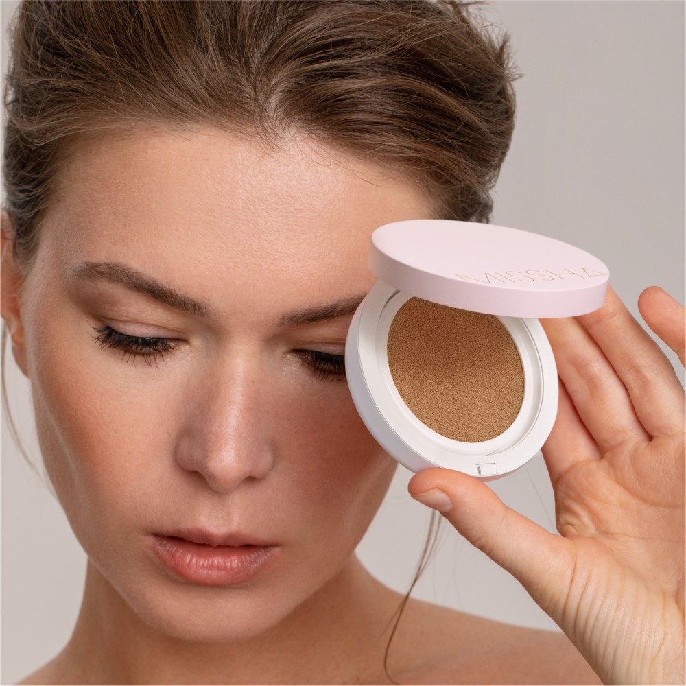 Тональный Кушон для лица Missha Magic Cushion Cover Lasting с устойчивым покрытием 21 15г. Фото 12.