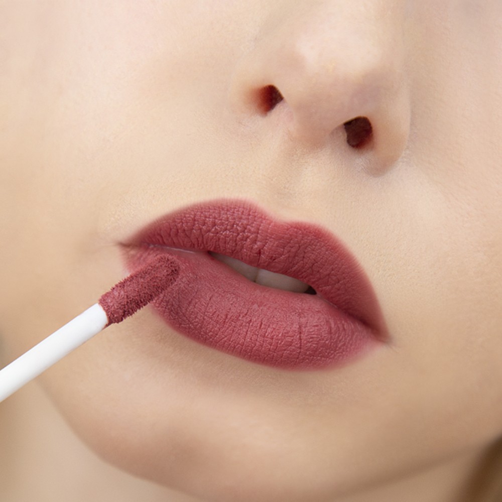 Блеск для губ Luxvisage Pin-Up 33 5г. Фото 4.