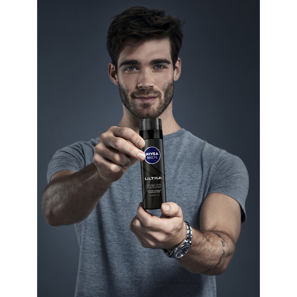 Черный гель для бритья NIVEA " Ultra " с активным углем 200мл. Фото 6.