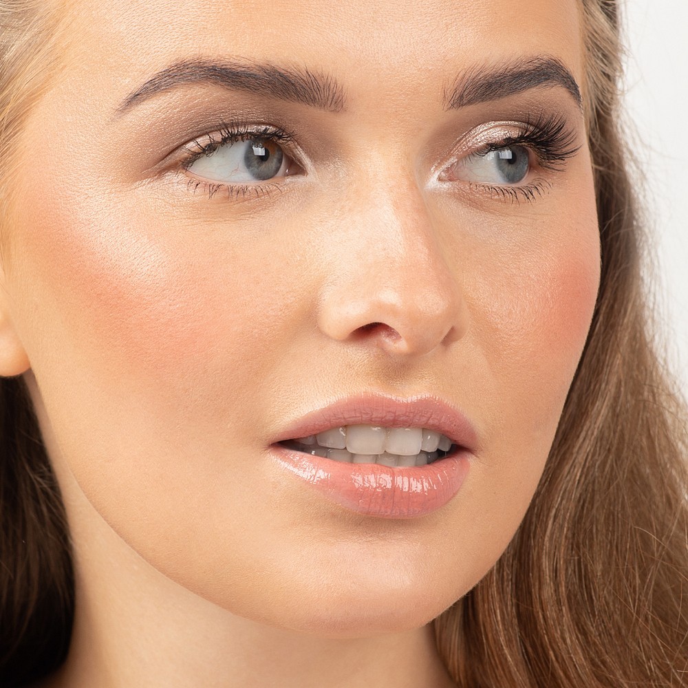Румяна для лица MakeUp Revolution Reloaded , Pink Lady , 7,5г. Фото 7.