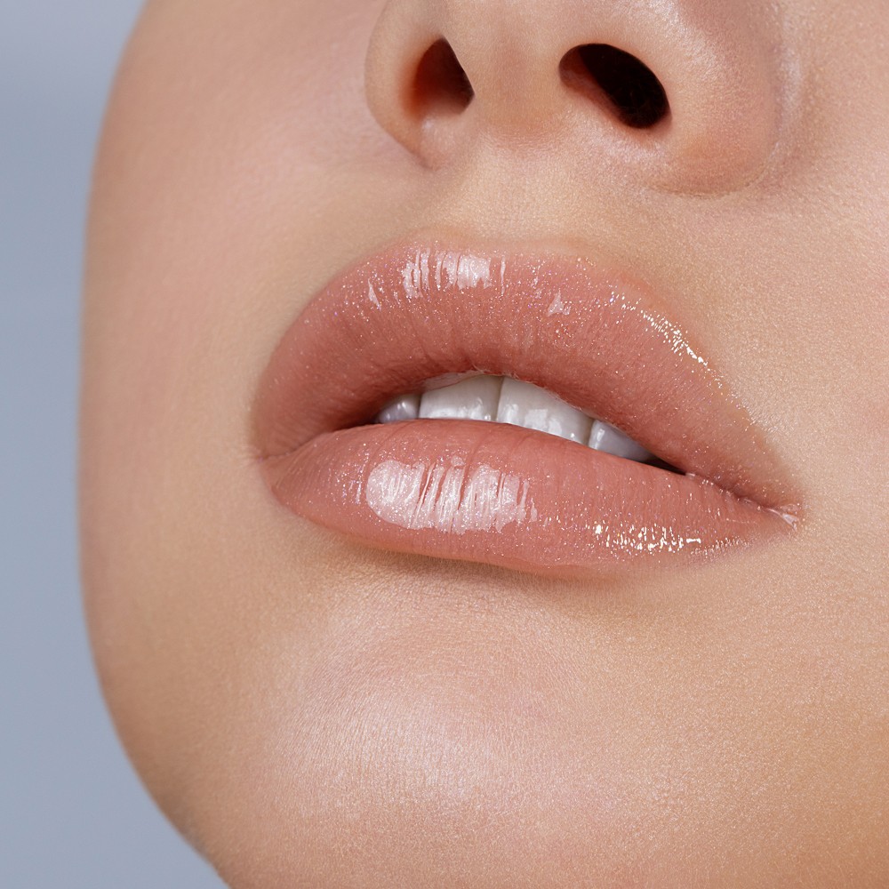 Блеск для губ Luxvisage Glass Shine 10 3г. Фото 5.