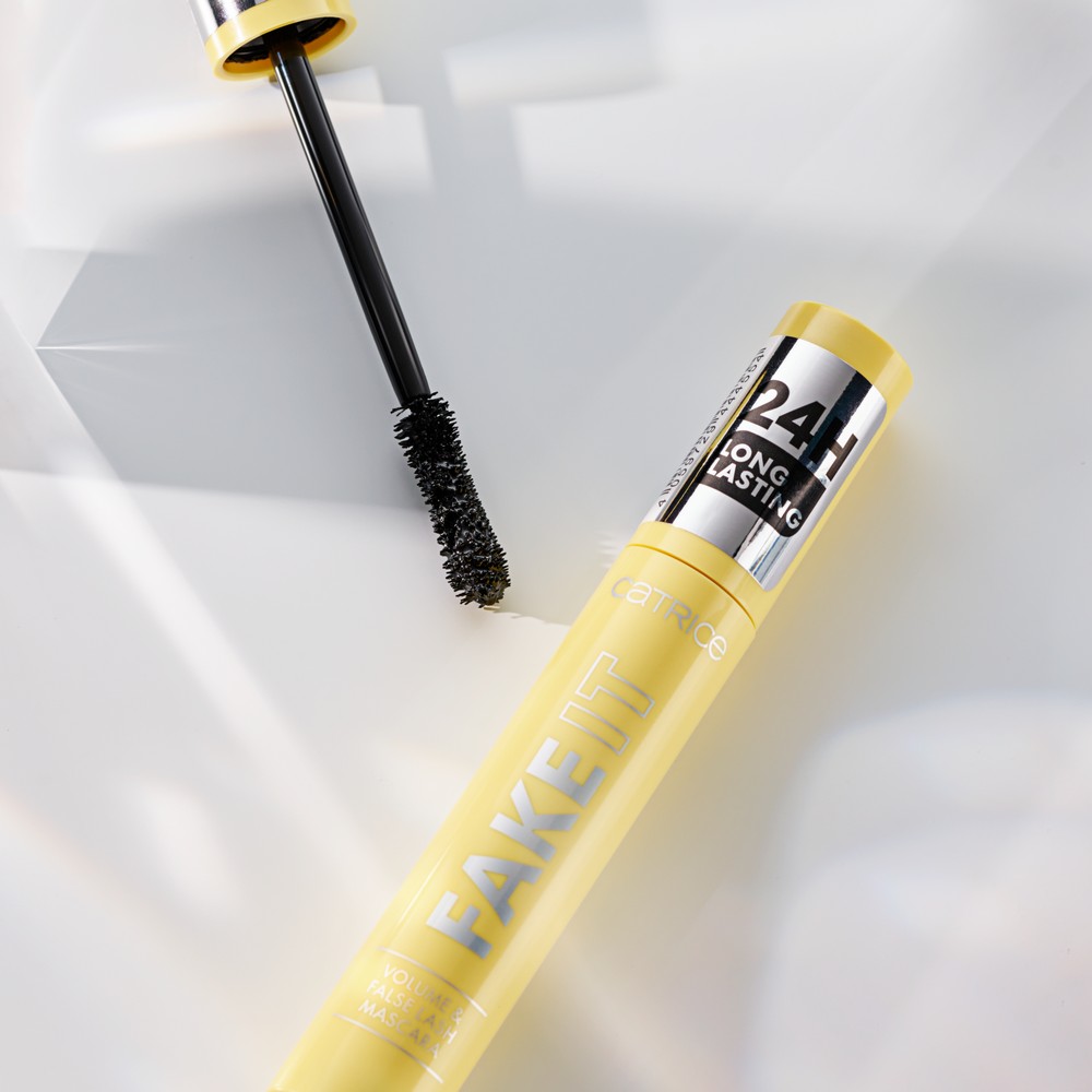 Тушь для ресниц Catrice Fake It volume & lash mascara 010 11мл. Фото 15.