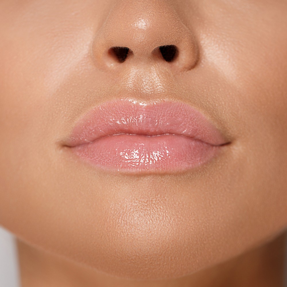 Блеск - плампер для губ Luxvisage Lip Volumizer hot vanilla 303 , 2,9г. Фото 5.