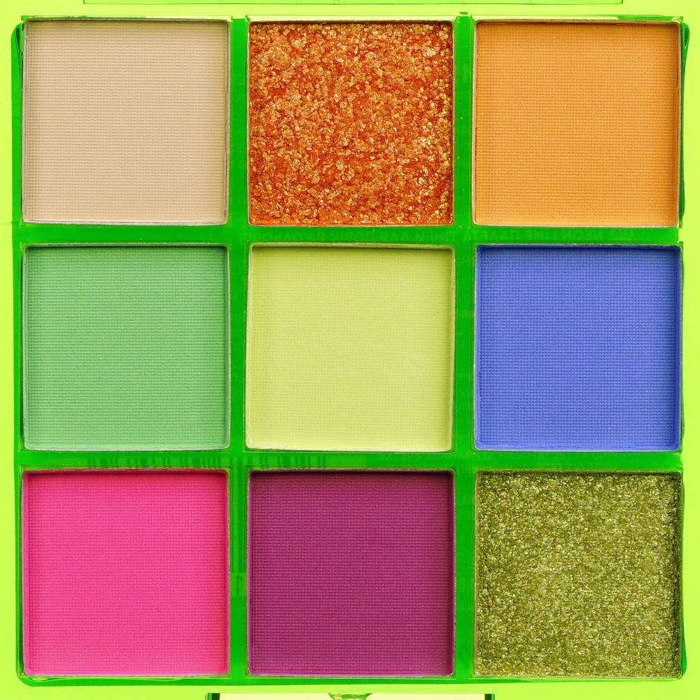 Палетка теней для век Eveline Look Up Neon Lime 9 цветов 10,8г. Фото 5.