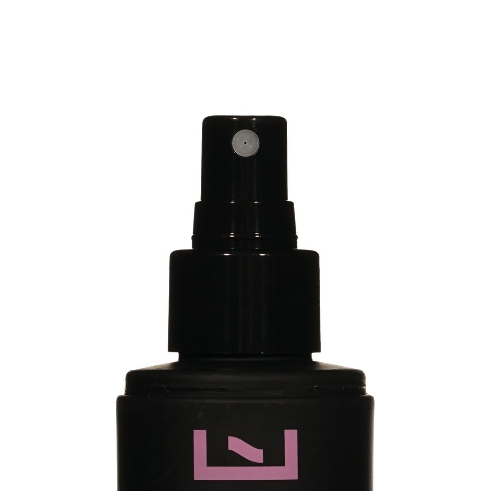 Термозащитный спрей для волос ICE Professional by NS Thermoprotection Hair Spray 150мл. Фото 3.