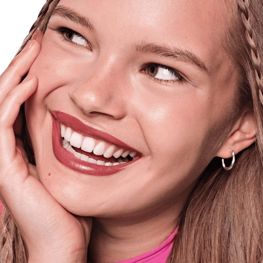 Помада для губ Essence Satin Glow luminous shine lipstick 05 3,5г. Фото 4.